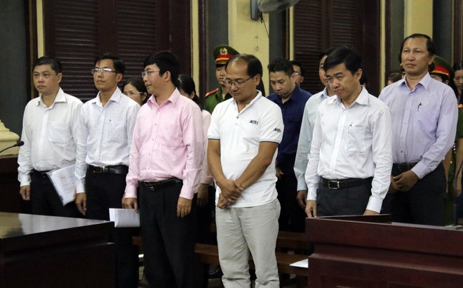 Dàn lãnh đạo Navibank kêu oan, Huỳnh Thị Huyền Như lại ra tòa - Ảnh 1. Dàn lãnh đạo Navibank kêu oan, Huỳnh Thị Huyền Như lại ra tòa 1