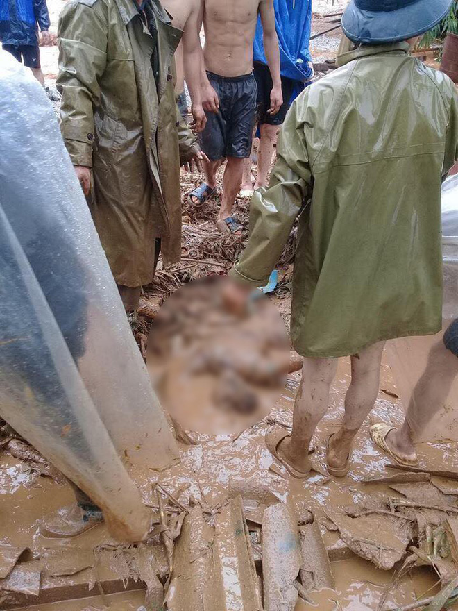 Lũ lịch sử ở Hà Giang: Đã có cảnh báo nhưng dân vẫn chủ quan khiến nhiều người chết và mất tích - Ảnh 7. Lũ lịch sử ở Hà Giang: Đã có cảnh báo nhưng dân vẫn chủ quan khiến nhiều người chết và mất tích 7