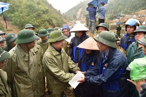 Chùm ảnh: Phó Thủ tướng Trịnh Đình Dũng chỉ đạo khắc phục hậu quả thiên tai tại Lai Châu - Ảnh 6.