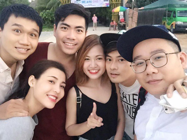 Lộ diện cô bạn gái xinh đẹp của chàng cảnh sát Mr. Cần Trô phim Ngày ấy mình đã yêu đang gây sốt mạng? - Ảnh 7. Lộ diện cô bạn gái xinh đẹp của chàng cảnh sát Mr. Cần Trô phim Ngày ấy mình đã yêu đang gây sốt mạng? - Ảnh 7.