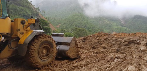 31 người chết, mất tích do mưa lũ, thiệt hại gần 500 tỉ đồng - Ảnh 1. 31 người chết, mất tích do mưa lũ, thiệt hại gần 500 tỉ đồng - Ảnh 1.