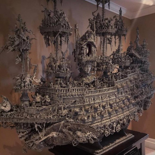Kỳ công điêu khắc suốt 14 tháng liên tục, chàng nghệ sỹ tạo nên con tàu cướp biển ấn tượng đến khó tin - Ảnh 1.