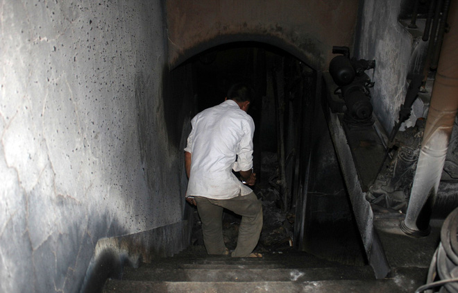 Cận cảnh bên trong căn hầm ẩn nấp của trùm ma túy trốn truy nã ở Lóng Luông - Ảnh 4.