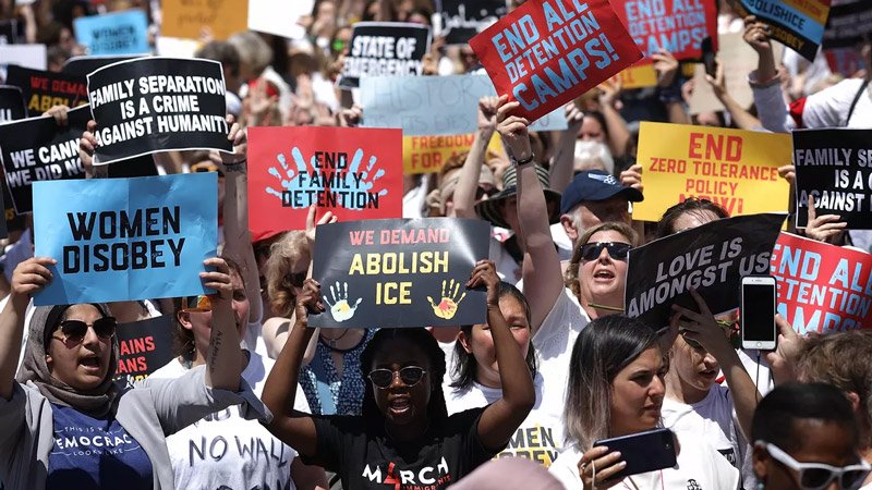 Mỹ: Biểu tình rầm rộ chống chính sách nhập cư của ông Trump 1