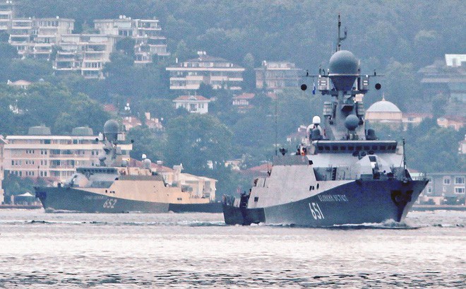 Chiến hạm Nga đi từ sông ra nghênh đón tàu sân bay Mỹ ở Địa Trung Hải: Hồi chuông báo động 1