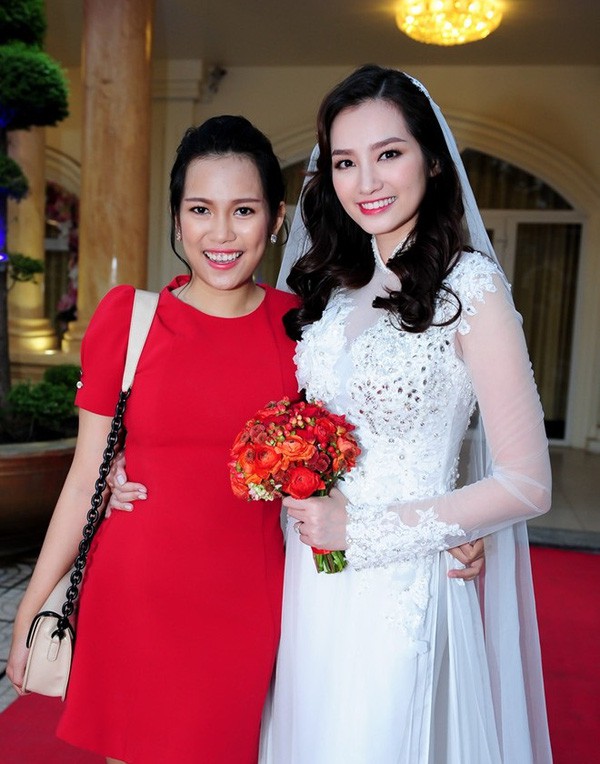 Đọ sắc 4 cô em gái cực phẩm của các nàng hoa hậu Việt - Ảnh 27.