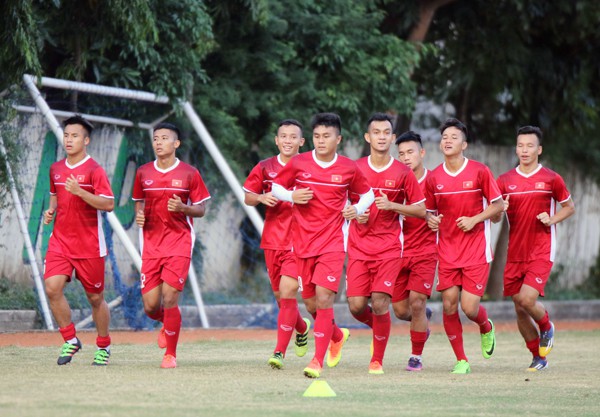 Thay máu đội hình, U19 Việt Nam vẫn trút cơn mưa bàn thắng vào lưới đối thủ - Ảnh 1.