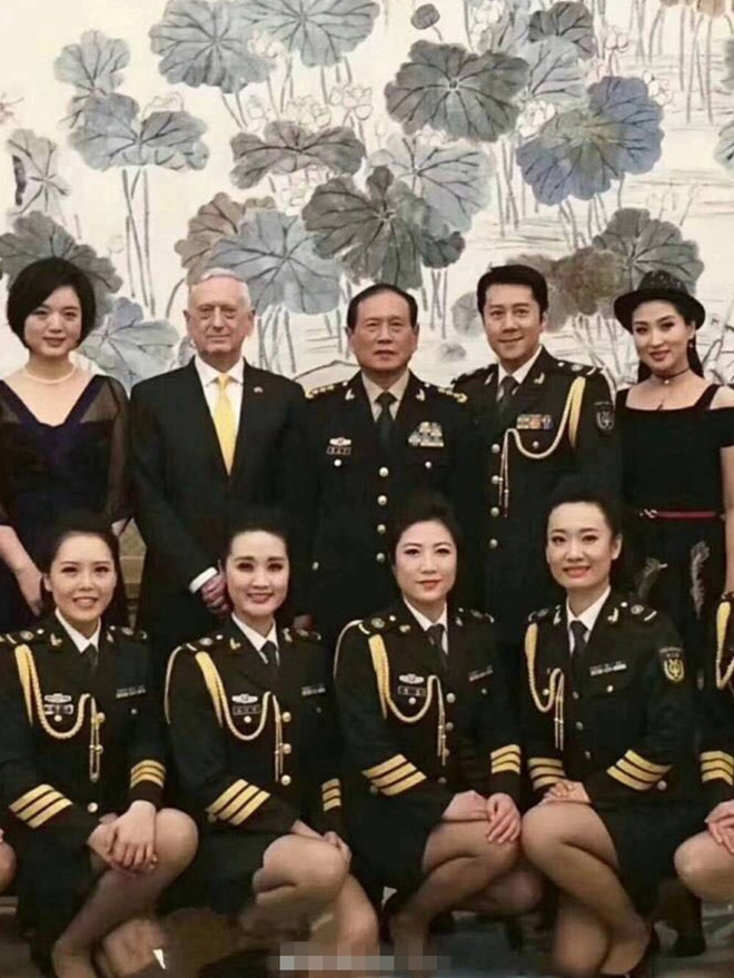 Trung Quốc bị chỉ trích làm mất hình tượng quân đội trong lễ đón tiếp Bộ trưởng Mỹ - Ảnh 1.