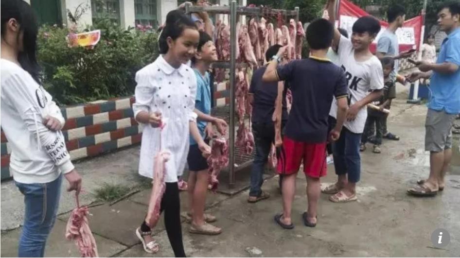 Vừa cảm động vừa thực tế: Học sinh giỏi ở Trung Quốc được nhà trường thưởng 600g thịt lợn - Ảnh 1.