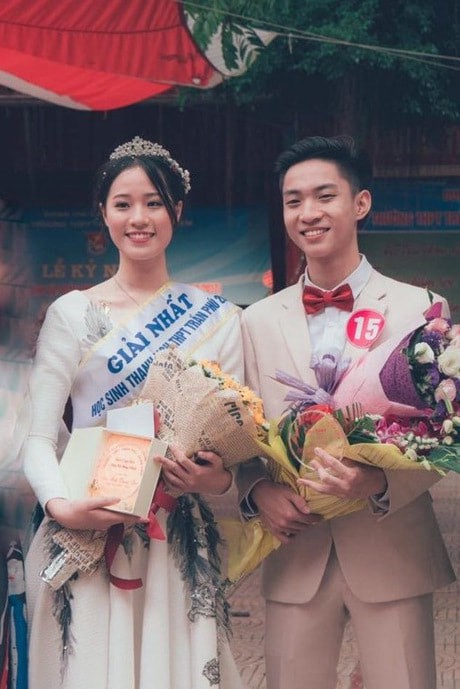 Thế hệ mỹ nhân 10x thi Hoa hậu Việt Nam 2018: Toàn nữ sinh vừa thi tốt nghiệp, xinh đẹp và sở hữu thành tích ấn tượng - Ảnh 4.