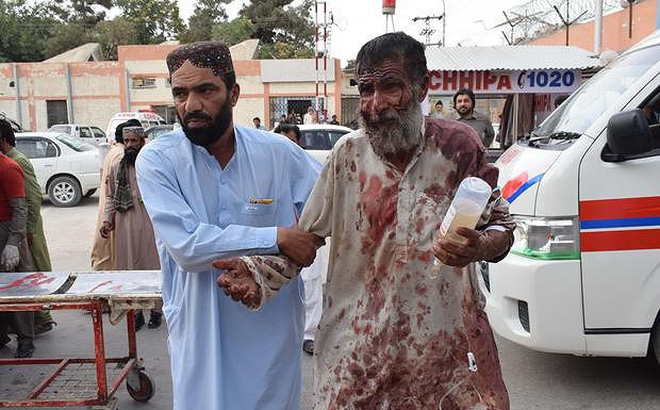 Đánh bom kinh hoàng tại Pakistan, 132 người thiệt mạng 1