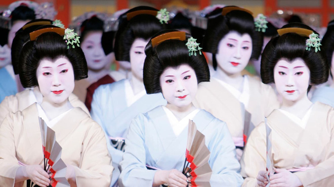 15 bức ảnh mặt mộc không son phấn của các nàng geisha thế kỷ 19 đẹp đến ngỡ ngàng làm bạn không thể rời mắt - Ảnh 1.