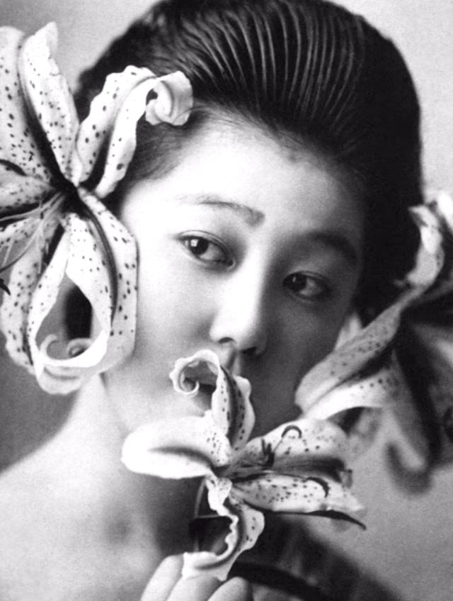 15 bức ảnh mặt mộc không son phấn của các nàng geisha thế kỷ 19 đẹp đến ngỡ ngàng làm bạn không thể rời mắt - Ảnh 6.