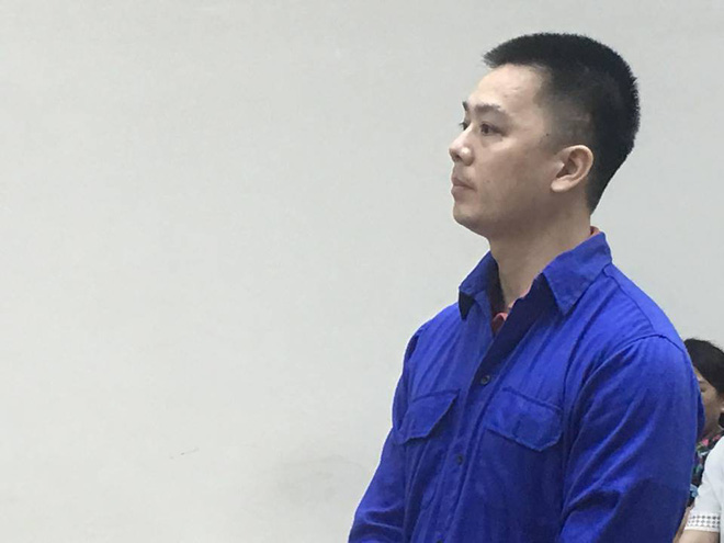 Cựu cán bộ ngân hàng dâm ô bé gái 8 tuổi lưu trữ nhiều clip người lớn trên máy tính - Ảnh 2. Cựu cán bộ ngân hàng dâm ô bé gái 8 tuổi lưu trữ nhiều clip 'người lớn' trên máy tính 3