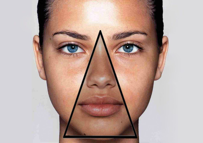 Vùng tam giác tử thần trên mặt: Nặn mụn, nhổ lông mũi có thể gây liệt cơ, thậm chí tử vong 1