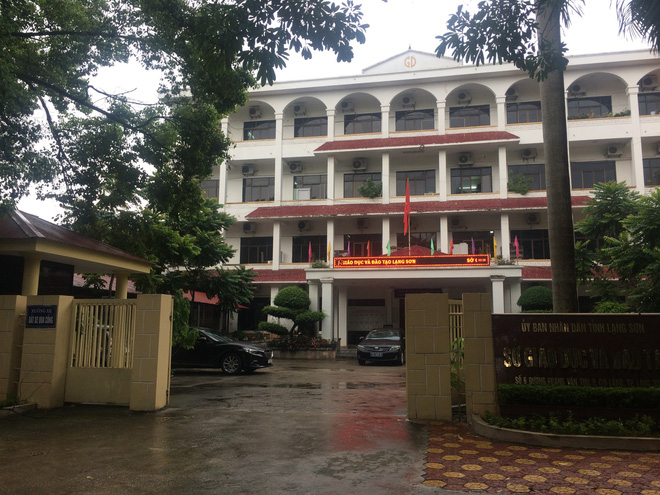 Đoàn công tác của Bộ đã họp kín với Sở GD&ĐT tỉnh Lạng Sơn trong sáng nay - Ảnh 1.