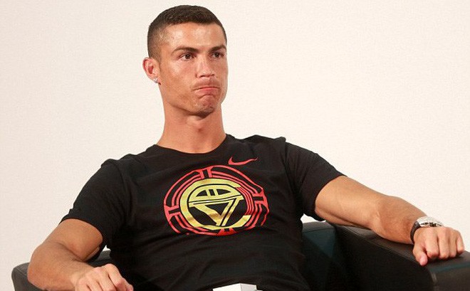  Vừa chuyển sang Juventus, Ronaldo chính thức chấp nhận án tù 2 năm - Ảnh 1.