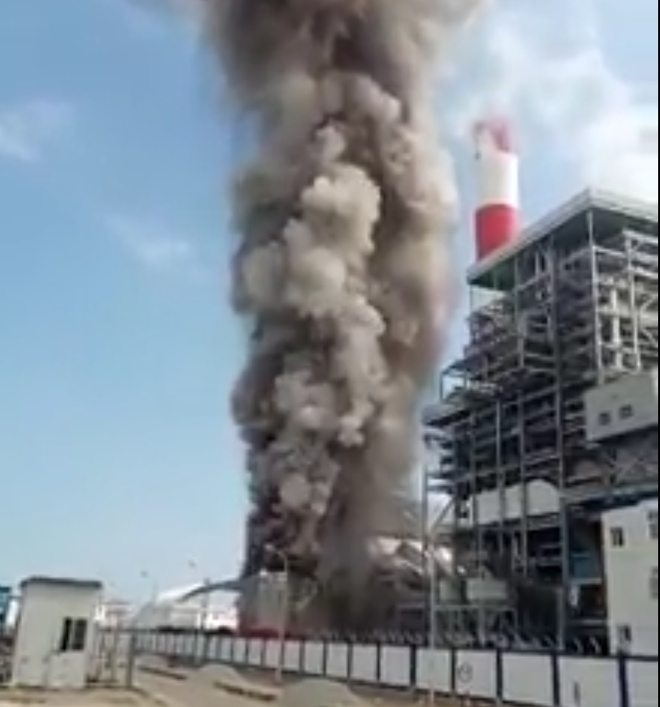 Cột khói cao cả chục mét tại Nhiệt điện Vĩnh Tân 1 không phải do cháy 1