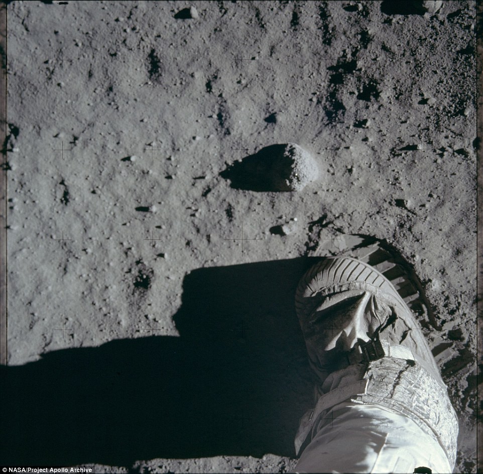 Những hình ảnh chưa từng được công bố trong sứ mệnh Mặt Trăng Apolo 11: Mốc son lịch sử chói lọi của nhân loại - Ảnh 1.