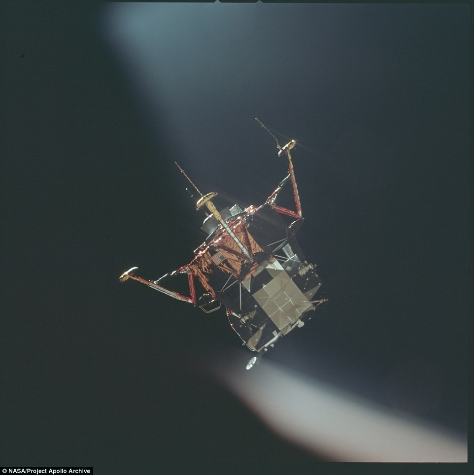 Những hình ảnh chưa từng được công bố trong sứ mệnh Mặt Trăng Apolo 11: Mốc son lịch sử chói lọi của nhân loại - Ảnh 4.