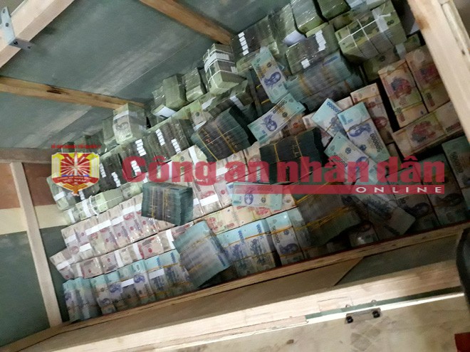 Khoảng 70 tỷ đồng gửi ở Singapore và kế hoạch ra đầu thú của ông trùm Phan Sào Nam - Ảnh 3. Khoảng 70 tỷ đồng gửi ở Singapore và kế hoạch ra đầu thú của ông trùm Phan Sào Nam 2
