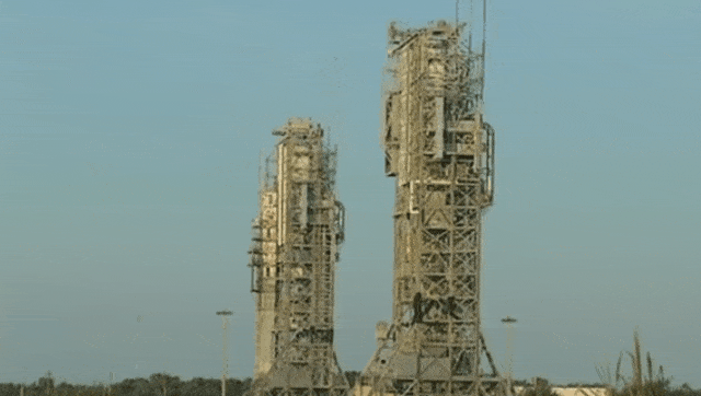 Xem cảnh NASA phá dỡ tổ hợp bệ phóng tên lửa chỉ trong một nốt nhạc 1 Xem cảnh NASA phá dỡ tổ hợp bệ phóng tên lửa chỉ trong một nốt nhạc 1