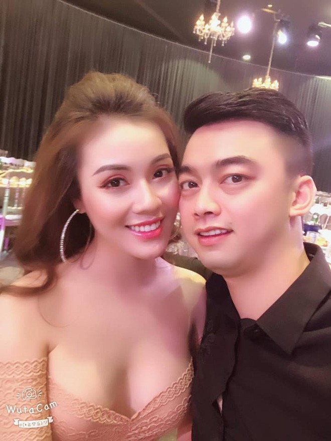 Sao nhí một thời Hà Duy dẫn hôn thê xinh đẹp đi thử váy cưới cho ngày trọng đại vào tháng 12 - Ảnh 1. Sao nhí một thời Hà Duy dẫn hôn thê xinh đẹp đi thử váy cưới cho ngày trọng đại vào tháng 12 1