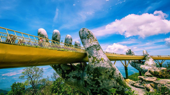 Tung ảnh chê Cầu Vàng ở Đà Nẵng đông nghịt khách, khác xa với tưởng tượng - người đăng bị ném đá vì quy chụp - Ảnh 3.