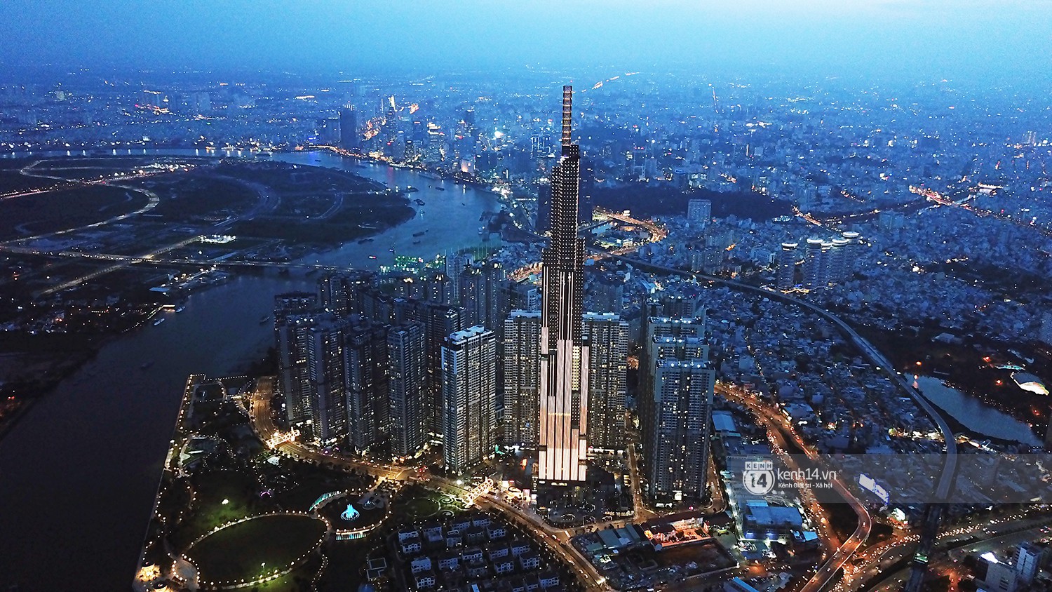 Chùm ảnh: Toàn cảnh toà nhà 81 tầng cao nhất Việt Nam trước ngày khai trương ở Sài Gòn - Ảnh 5. Chùm ảnh: Toàn cảnh toà nhà 81 tầng cao nhất Việt Nam trước ngày khai trương ở Sài Gòn 5