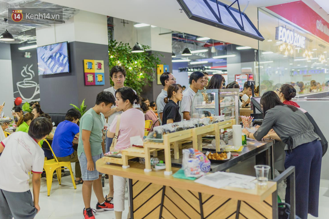 Cận cảnh VinMart trong toà nhà cao nhất Việt Nam: Ai bảo siêu thị là không thể “chất”, không thể cool? - Ảnh 12.