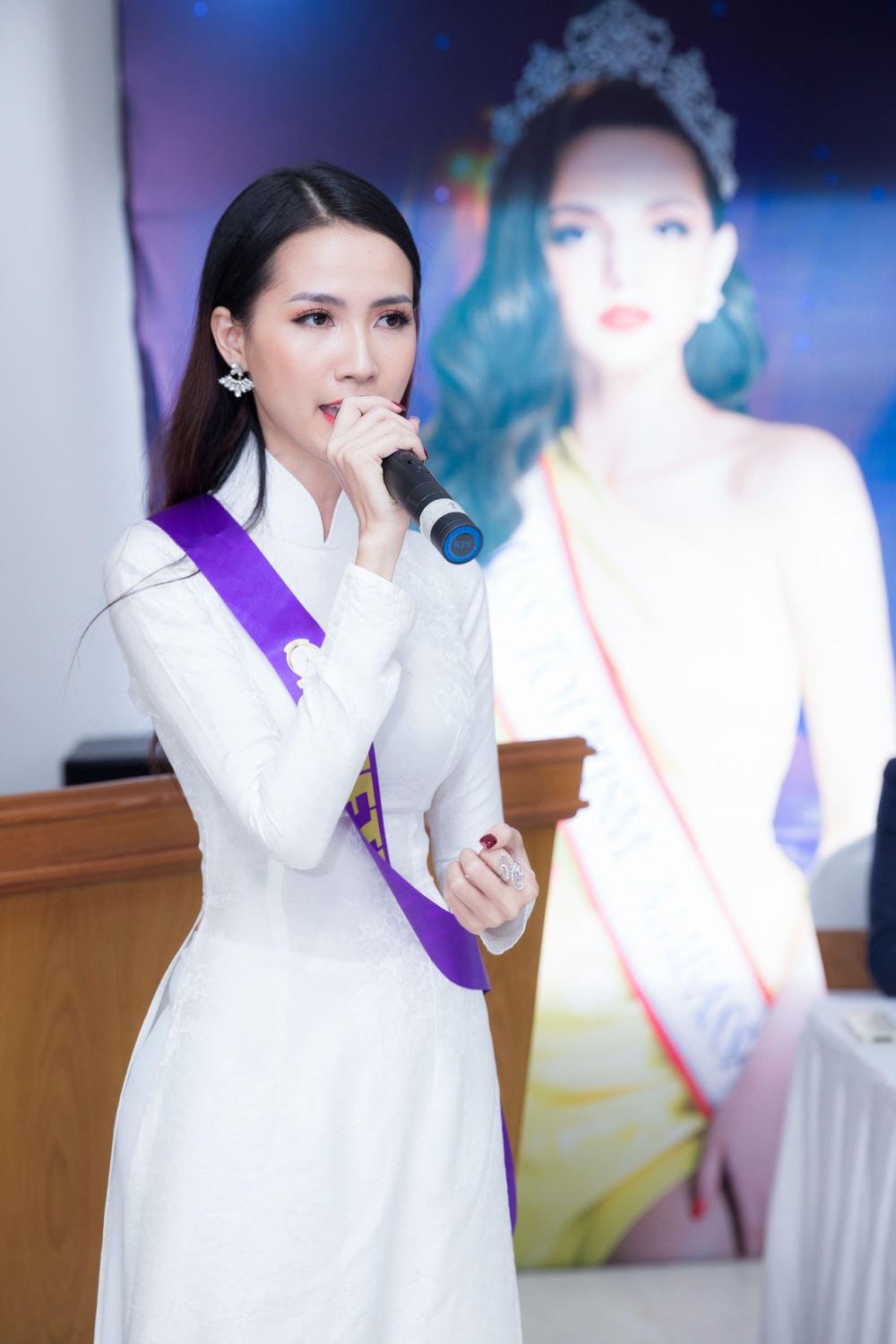 Phan Thị Mơ được đánh giá rất cao về nhan sắc trước chung kết Hoa hậu đại sứ du lịch thế giới 5