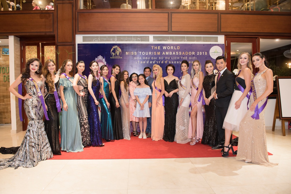 Ngắm nhan sắc lộng lẫy của dàn thí sinh Hoa hậu đại sứ du lịch Thế giới 2018 trong đêm tiệc  2