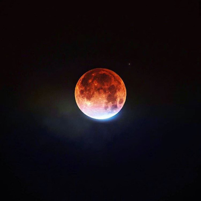 Xem ngay đừng chờ đợi: Toàn cảnh Mặt trăng máu dài nhất thế kỷ 21 vừa diễn ra rạng sáng nay - Ảnh 13.