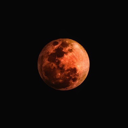 Xem ngay đừng chờ đợi: Toàn cảnh Mặt trăng máu dài nhất thế kỷ 21 vừa diễn ra rạng sáng nay - Ảnh 16.