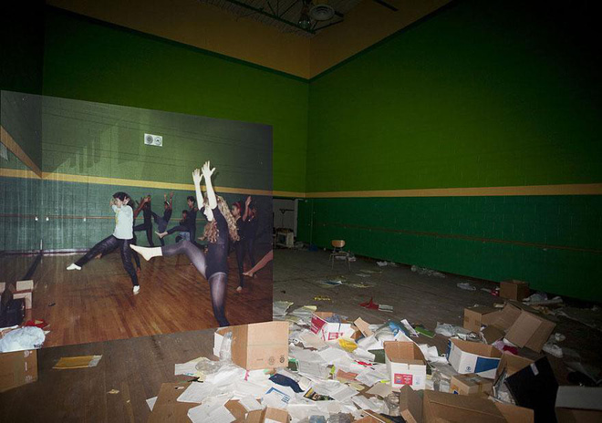 Về thăm trường cũ nhưng tất cả mọi thứ đã bị đập phá, chỉ còn 1 đống đổ nát, cảm giác đó thực sự rất đau lòng! - Ảnh 14.