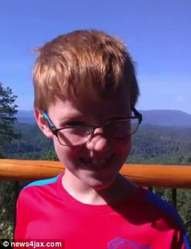 Mỹ: Tưởng đĩa ma túy đá của bố là ngũ cốc, cậu bé 8 tuổi ăn hết rồi tử vong - Ảnh 3.