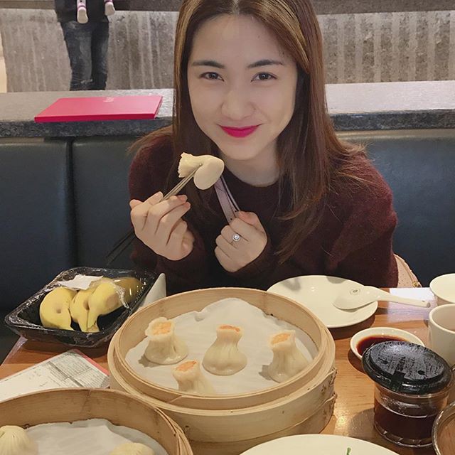 Sao Việt lột xác hậu chia tay tình lâu năm: Người tăng cân chóng mặt, người dính nghi án dao kéo vì gương mặt khác lạ - Ảnh 7. Sao Việt 'lột xác' hậu chia tay tình lâu năm: Người tăng cân chóng mặt, người dính nghi án dao kéo vì gương mặt khác lạ 7