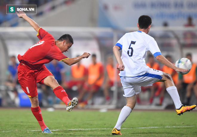 Gà son giải cứu U23 Việt Nam, nhưng HLV Park Hang-seo vẫn chưa hết cơn đau đầu - Ảnh 1.