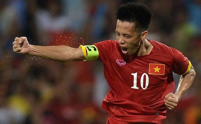 Đừng vì tiếc Văn Lâm mà… “đâm” Văn Quyết! - Ảnh 2. Đừng vì tiếc Văn Lâm mà… “đâm” Văn Quyết! 2