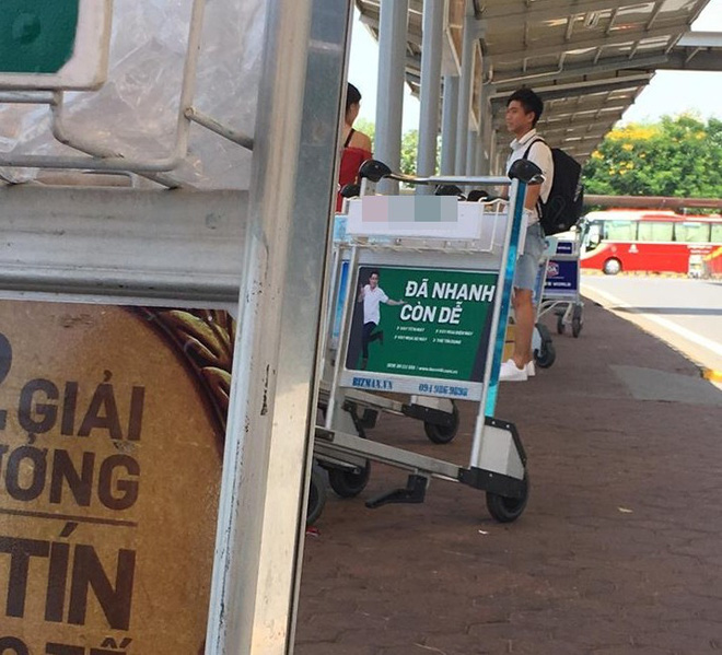 Có “người yêu tin đồn” xinh đẹp rạng ngời thế này đến cổ vũ, bảo sao Văn Đức U23 lại thi đấu thăng hoa - Ảnh 6. Có “người yêu tin đồn” xinh đẹp rạng ngời thế này đến cổ vũ, bảo sao Văn Đức U23 lại thi đấu thăng hoa - Ảnh 6.