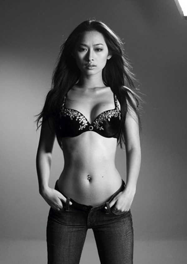 Mỹ nhân nội y Việt từng từ chối chụp hình nude cho tạp chí Playboy giờ ra sao? - Ảnh 1.