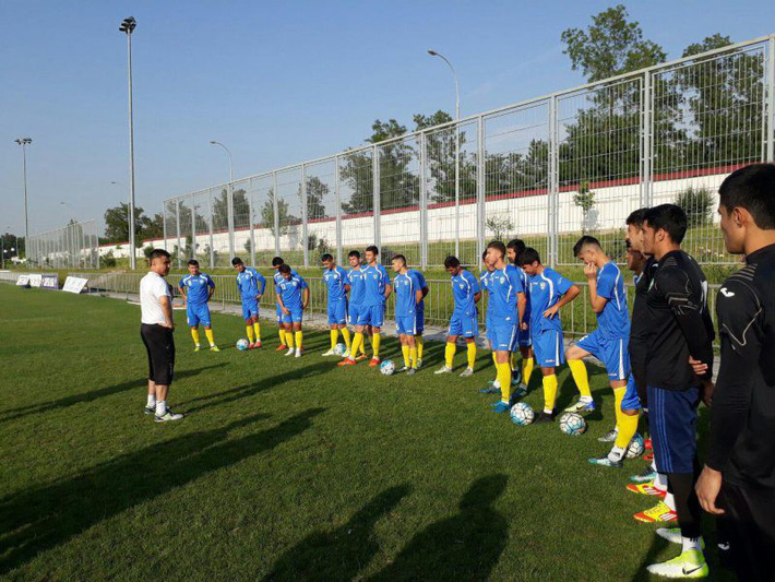 Cẩn thận hết mức, HLV Park Hang-seo vẫn phải chào thua người Uzbekistan - Ảnh 2. Cẩn thận hết mức, HLV Park Hang-seo vẫn phải 'chào thua' người Uzbekistan 2
