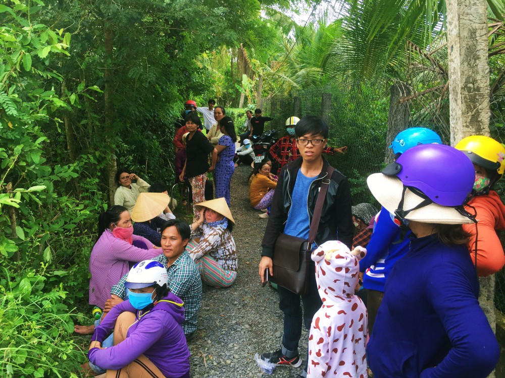 Nghi phạm vụ thảm án khiến bé gái 5 tuổi cùng mẹ và bà ngoại tử vong từng mang dao dọa giết cả nhà hàng xóm 2 Nghi phạm vụ thảm án khiến bé gái 5 tuổi cùng mẹ và bà ngoại tử vong từng mang dao dọa giết cả nhà hàng xóm 2