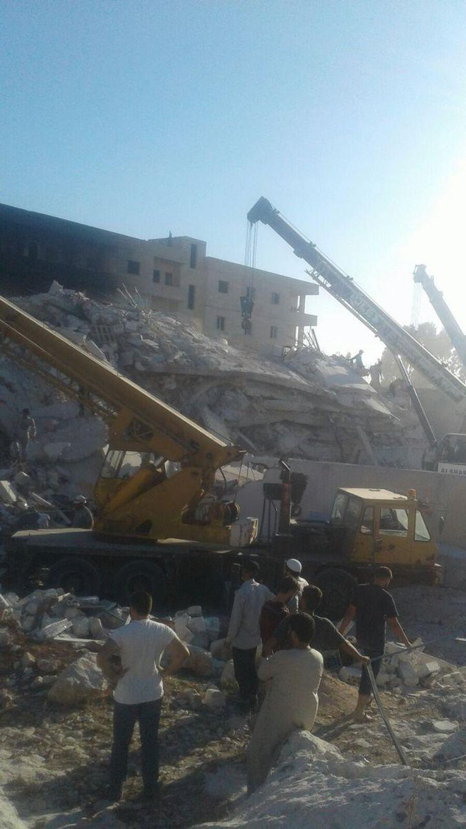 NÓNG: Nổ kho vũ khí tại Syria, gần 40 người thiệt mạng 3 NÓNG: Nổ kho vũ khí tại Syria, gần 40 người thiệt mạng 3