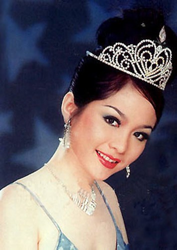 Loạt Hoa hậu Việt Nam sở hữu vẻ đẹp “bất biến”: Người có gương mặt trẻ trung hệt ngày đăng quang, người mệnh danh 'thần tiên tỷ tỷ' 10