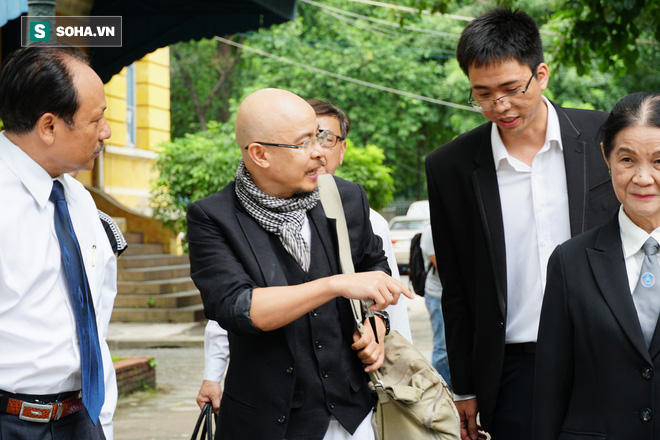 Ông Đặng Lê Nguyên Vũ khiếu nại việc bị quay lén trong phiên hòa giải vụ ly hôn nghìn tỷ - Ảnh 3.