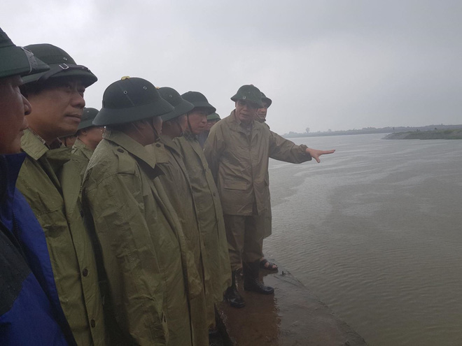 Quảng Ninh huy động 5 xe thiết giáp, Hà Nội ra công văn khẩn ứng phó bão số 4 tiến sát bờ - Ảnh 3.
