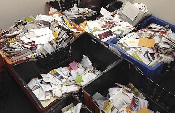 Án Độ: Nhân viên bưu điện bị sa thải vì vứt 6000 bức thư của khách 1