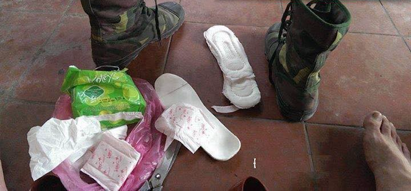 Sử dụng băng vệ sinh để lót giày, các anh bộ đội Việt Nam làm cộng đồng mạng thế giới thán phục vì thông minh sáng tạo 2