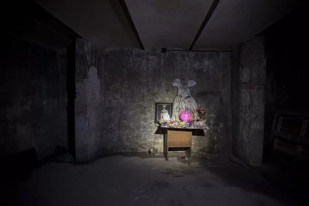 Chuyện rùng mình của khách sạn xa hoa bỏ hoang ở Mexico: Người chủ tự tử ngay đại sảnh, căn phòng thờ cúng bí mật không ai dám bước vào - Ảnh 13.